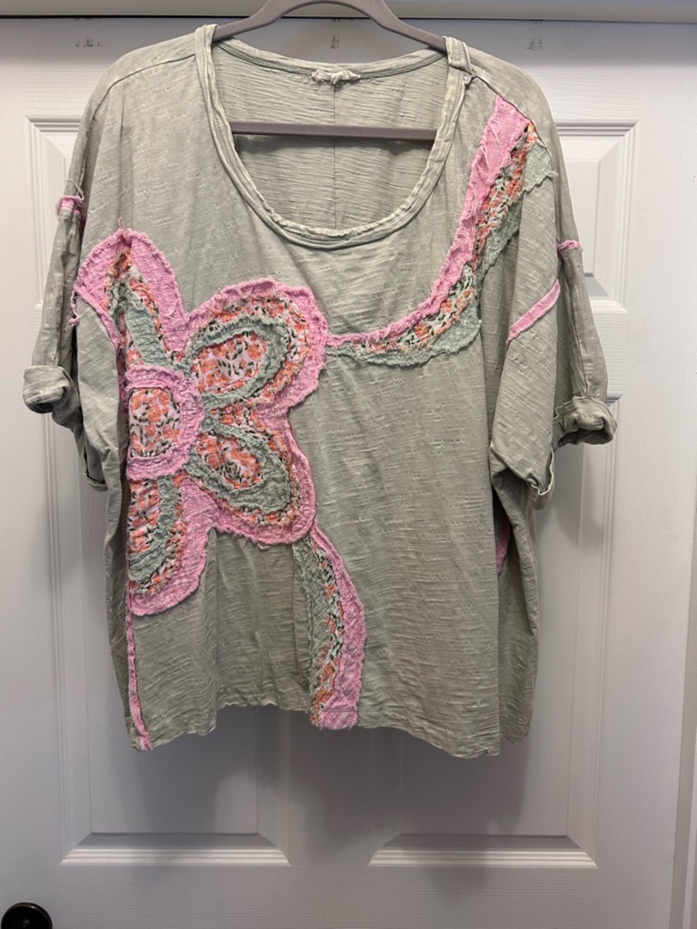 Easel Light Green Short Sleeve Top with Pink Floral Applique
